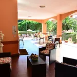 Apartahotel Orchidea