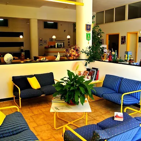 شقة فندقية Orchidea 4*